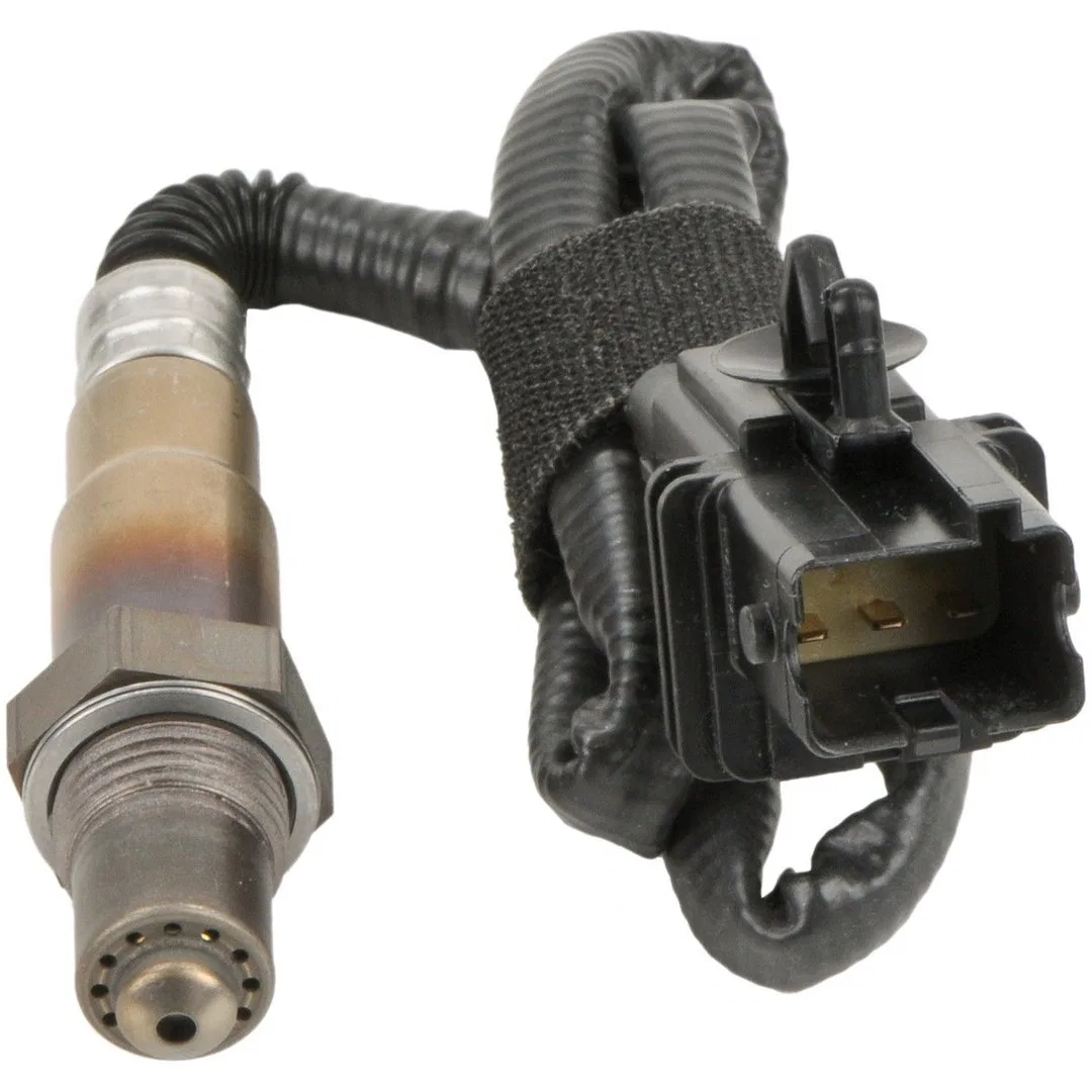 15667 – BOSCH Oxygen Sensor, OE Replacement 5 Wire Male Spade Connector Single Sensor